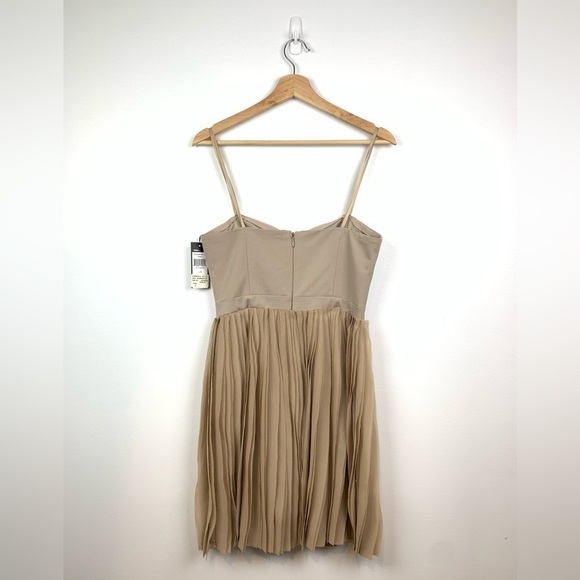 NWT BCBG Dress Angel Strapless Beige Size 8 Ruffled Skirt Sweetheart Neckline - Picture 2 of 12